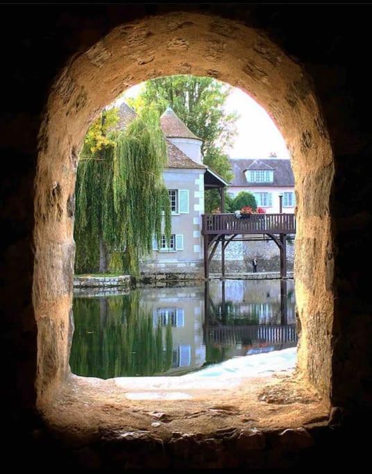 Beautiful F2 Apartment 5 Stops By Train From Paris Moret-sur-Loing Extérieur photo